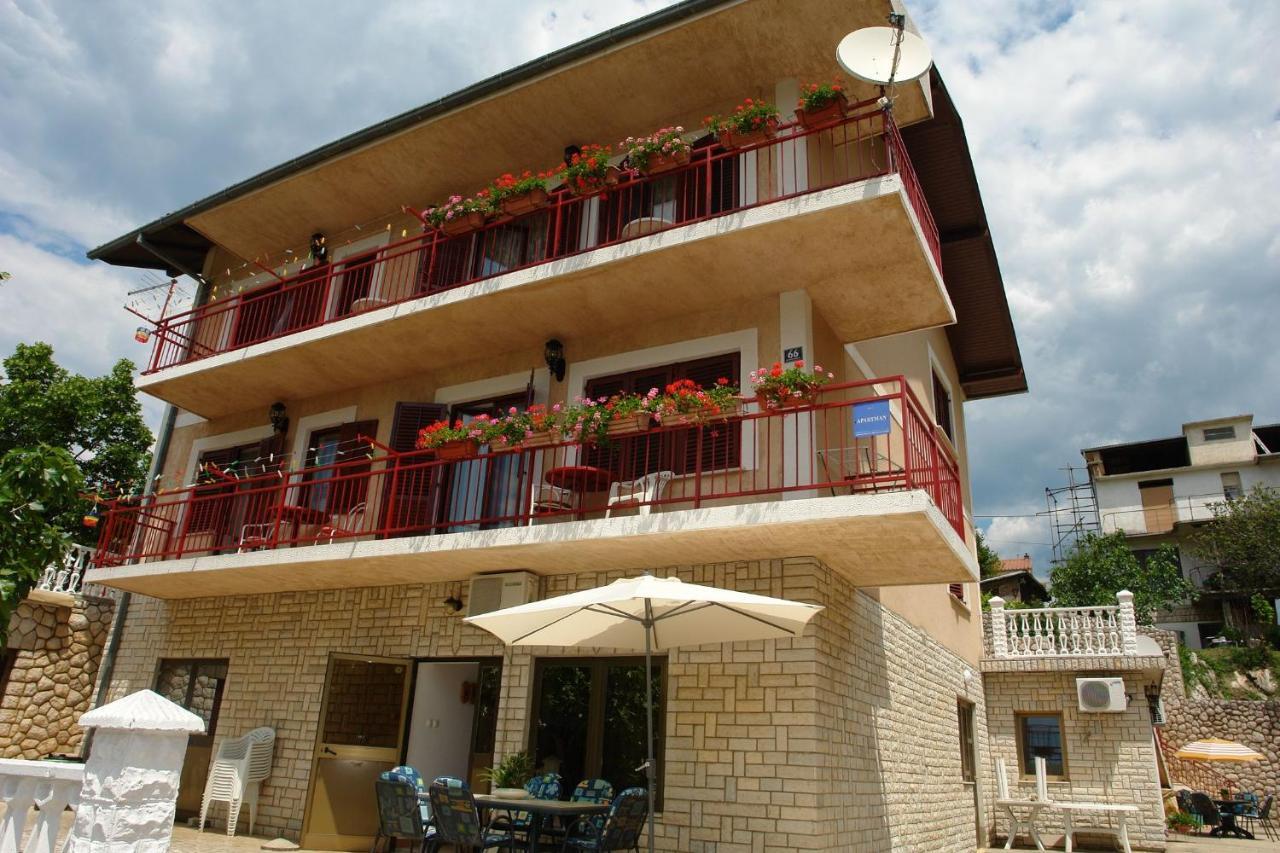Apartments Nikolina Нови-Винодолски Экстерьер фото