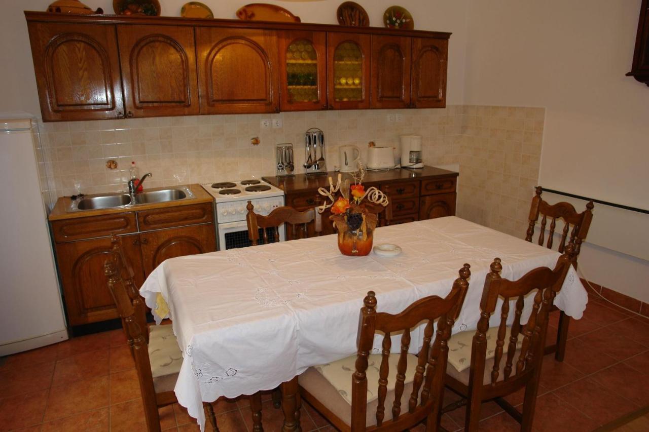 Apartments Nikolina Нови-Винодолски Экстерьер фото